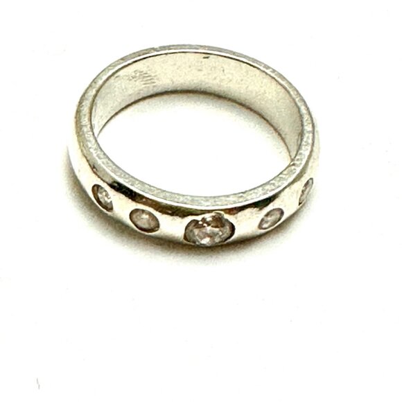 1 Carat Cubic Zirconia Set in Sterling Silver Stamped 925 Comfort Ring Size 9 - Picture 2 of 6